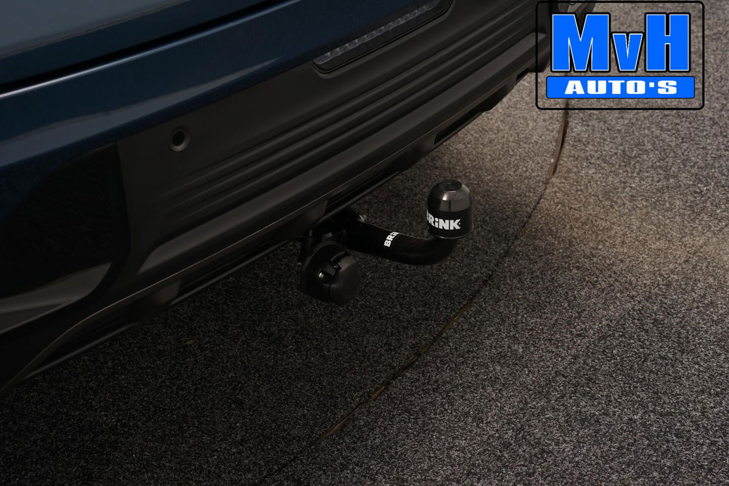 Lynk & Co 01 1.5 Hybride|FULL BLACK XL|ZWARTE.HEMEL|TREKH|NAP