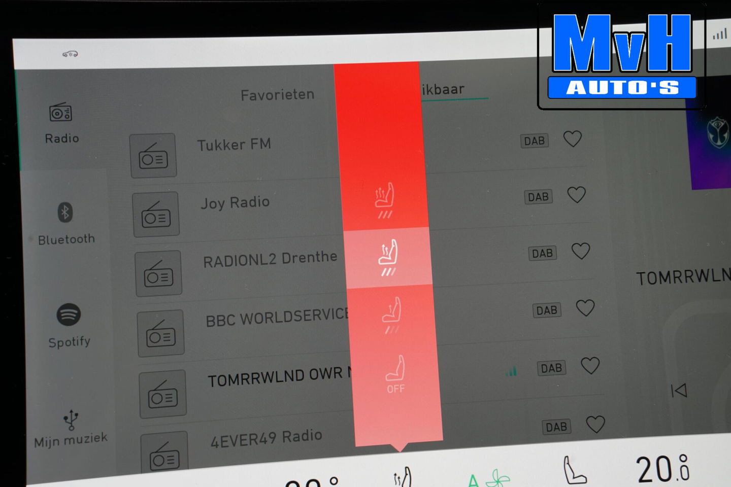 Lynk & Co 01 1.5 Hybride|FULL BLACK XL|ZWARTE.HEMEL|TREKH|NAP