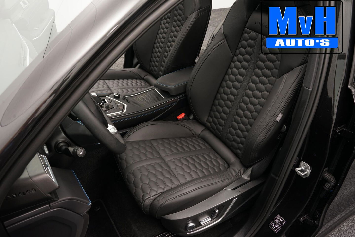 Lynk & Co 01 1.5 Hybride|LEER|FULL BLACK XL|360°CAM|NAP