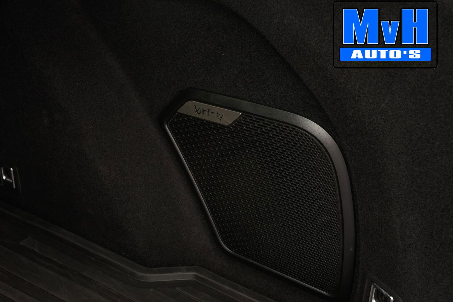 Lynk & Co 01 1.5 Hybride|LEER|FULL BLACK XL|360°CAM|NAP