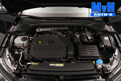 Volkswagen Golf 1.5 TSI Life Business|SPORTSTOEL|LUXE|ORG.NL