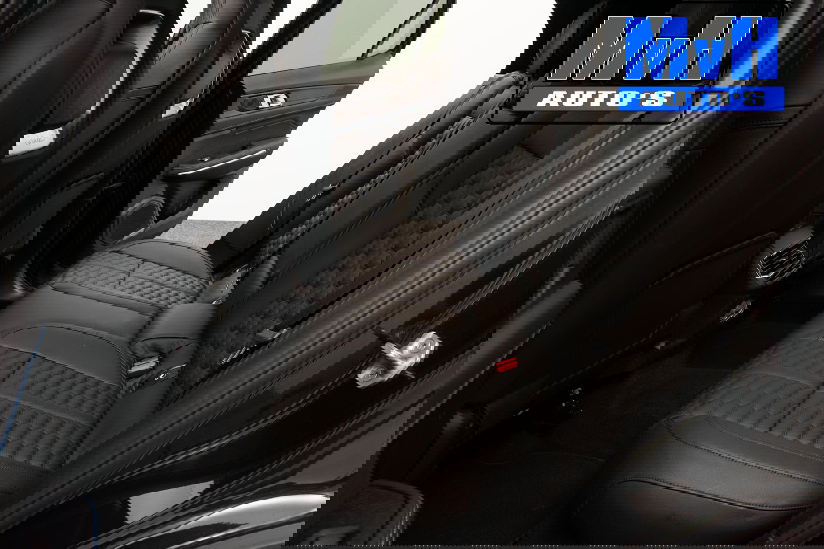 Lynk & Co 01 1.5 Hybride|LEER|FULL BLACK XXL|ZWARTE.HEMEL