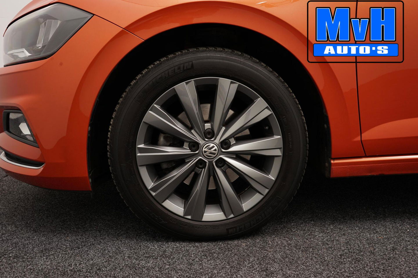 Volkswagen Polo 1.0 TSI Highline|TREKH|CAMERA|LED|CLIMA|ACC