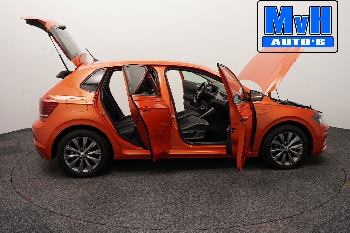 Volkswagen Polo 1.0 TSI Highline|TREKH|CAMERA|LED|CLIMA|ACC