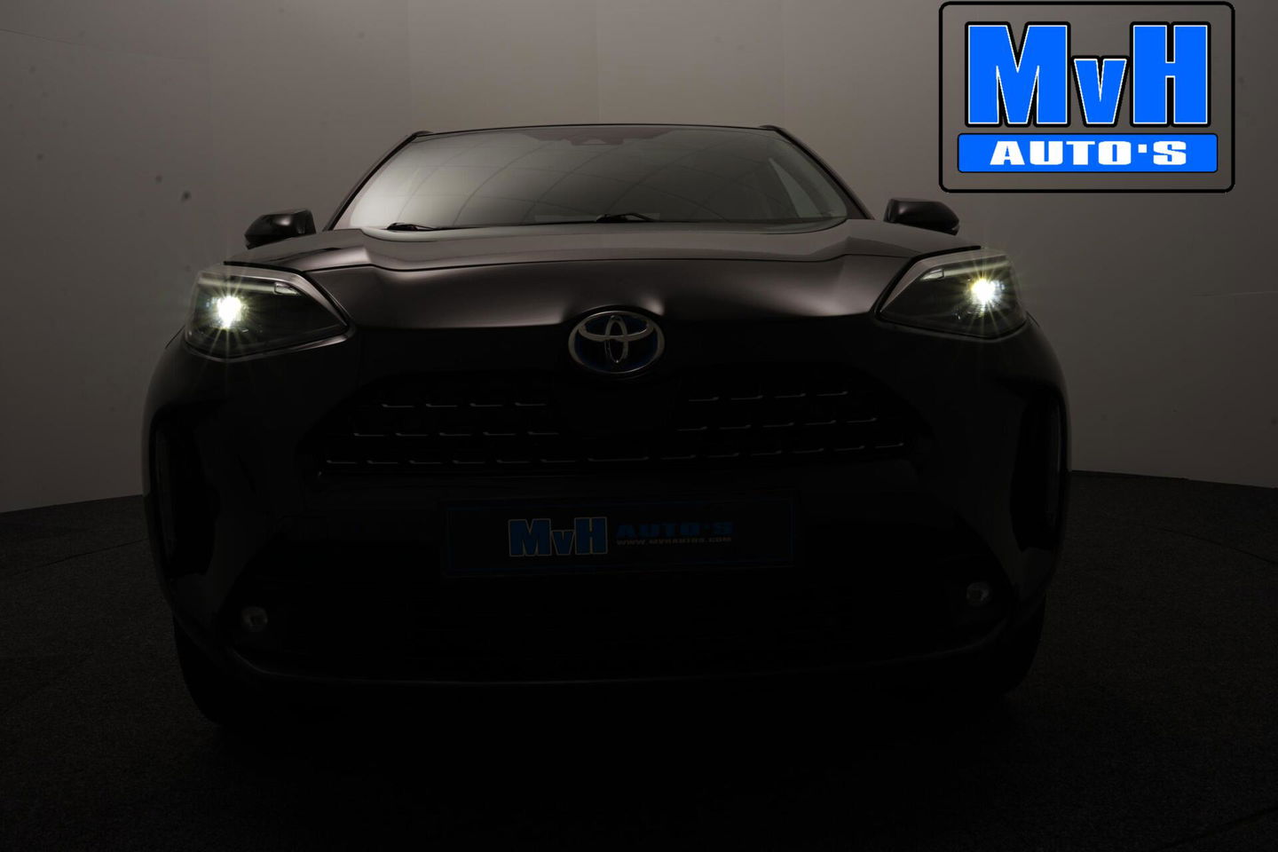 Toyota Yaris Cross 1.5 Hybrid Executive|PANO|JBL|LEER|TREKHAAK
