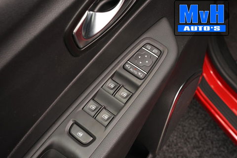 Renault Captur 1.3 TCe Intense|150PK|PANO|CAMERA|LED|TREKH