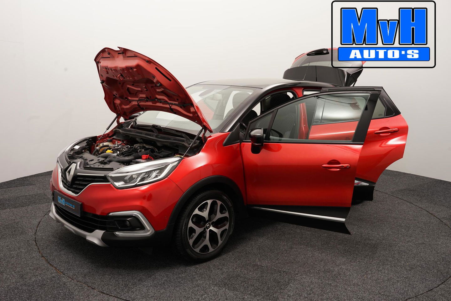 Renault Captur 1.3 TCe Intense|150PK|PANO|CAMERA|LED|TREKH