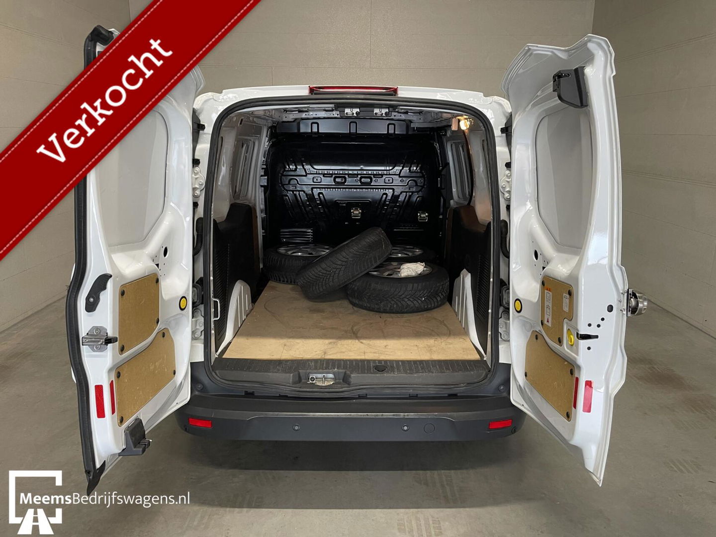 Ford Transit Connect L2 - AIRCO NAVI CAMERA PARKEERSEN 3PRS