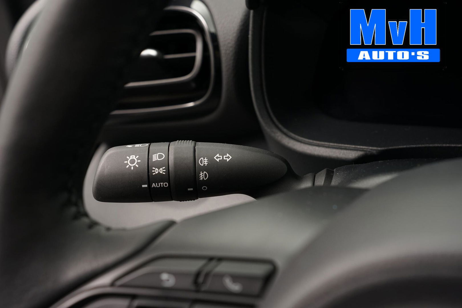 Toyota Yaris Cross 1.5 Hybrid 130 Executive|STUUR/STOELVERW.