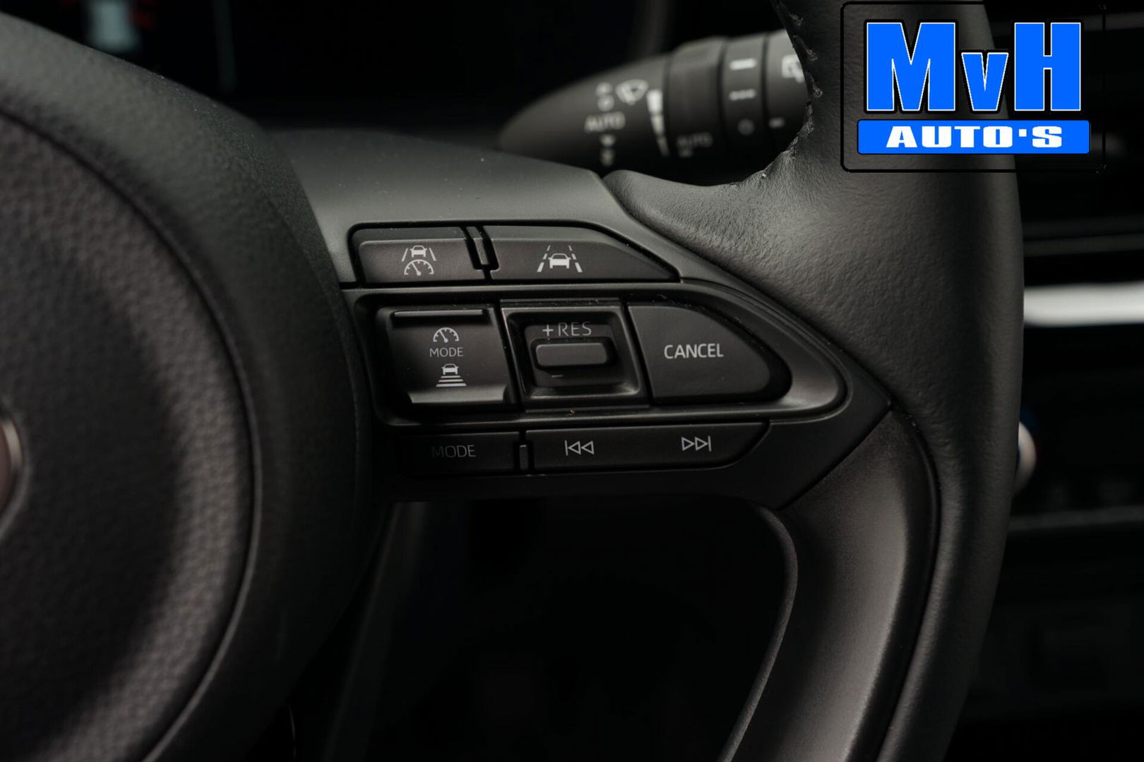 Toyota Yaris Cross 1.5 Hybrid 130 Executive|STUUR/STOELVERW.