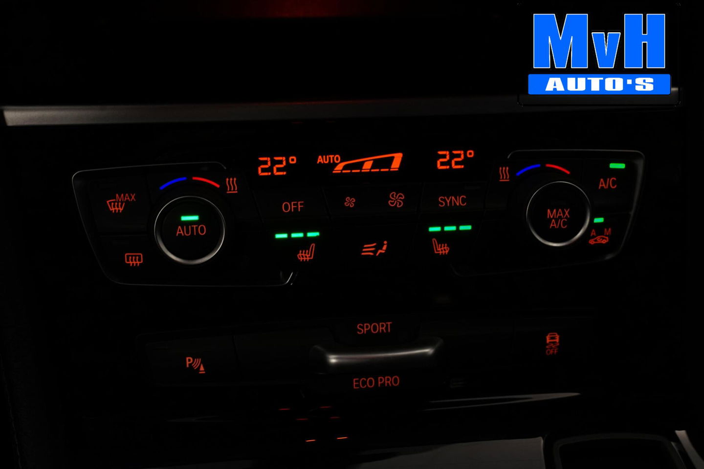 BMW 2 Serie Active Tourer 220i High Executive|LED|TREKH|HUD