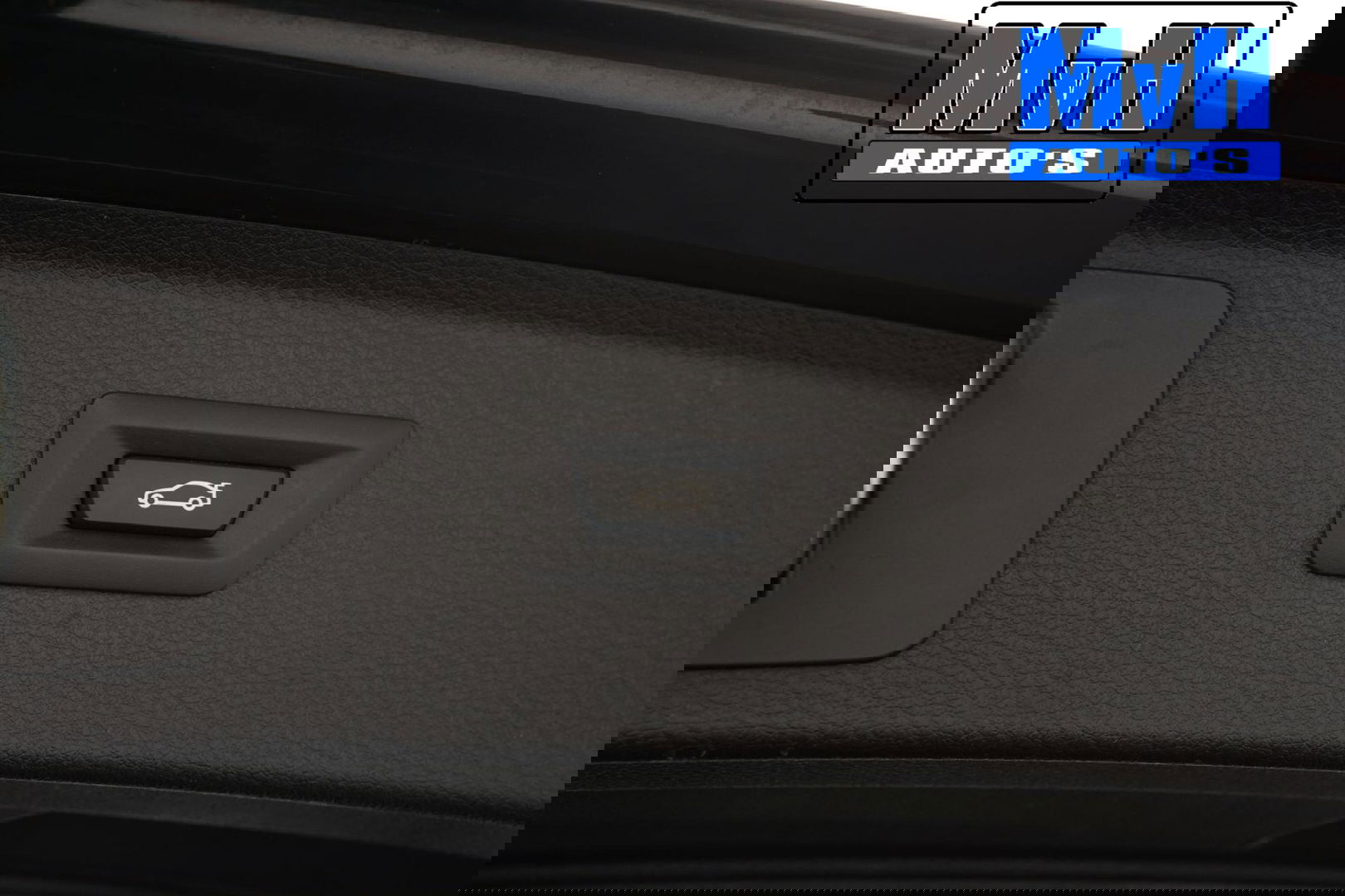 BMW 2 Serie Active Tourer 220i High Executive|LED|TREKH|HUD