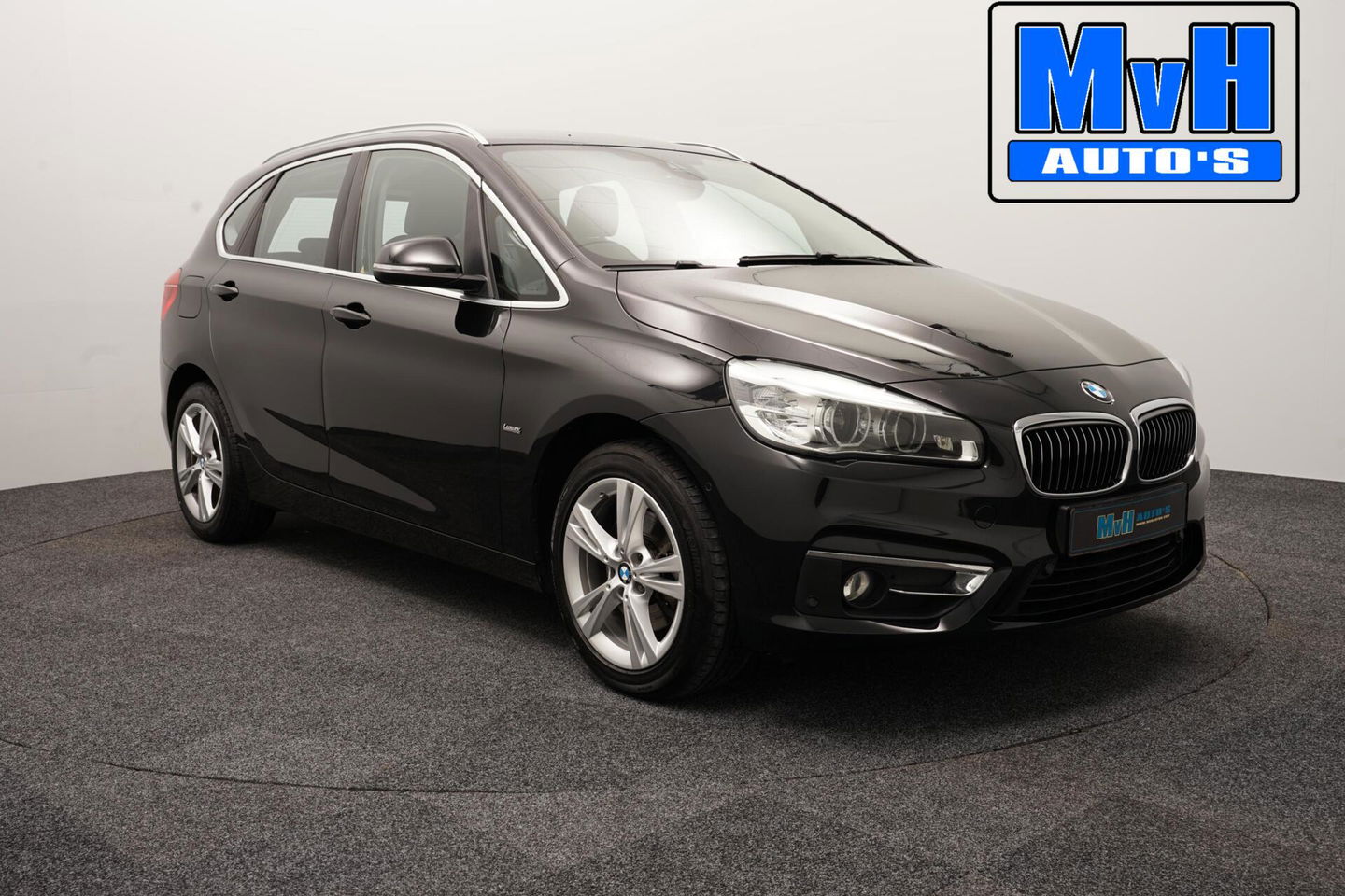 BMW 2 Serie Active Tourer 220i High Executive|LED|TREKH|HUD