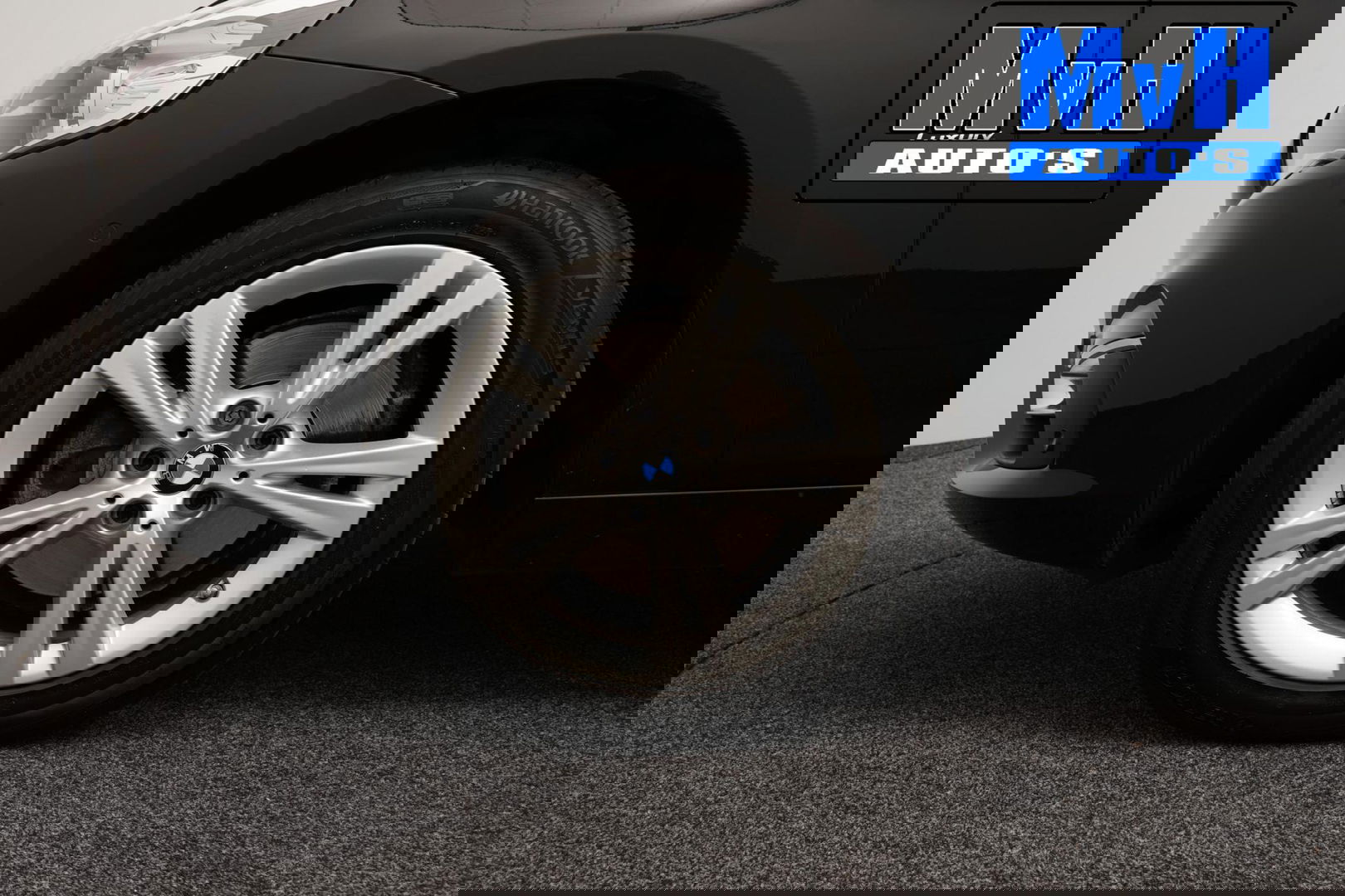 BMW 2 Serie Active Tourer 220i High Executive|LED|TREKH|HUD