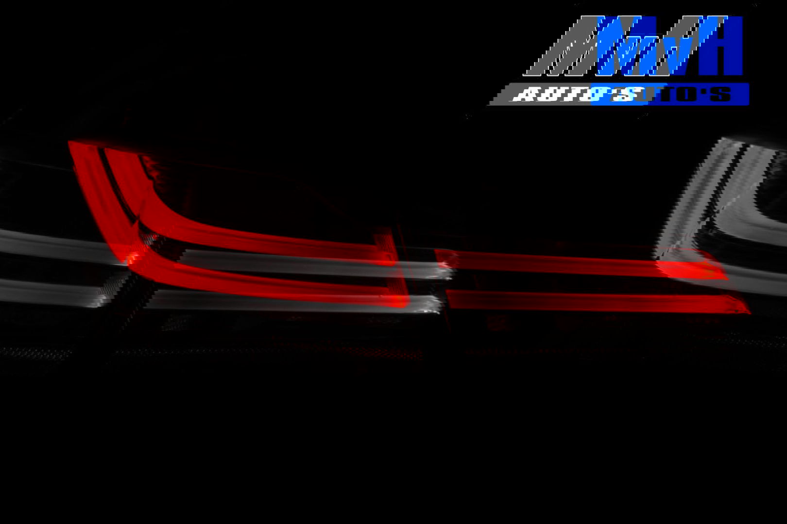 BMW 2 Serie Active Tourer 220i High Executive|LED|TREKH|HUD