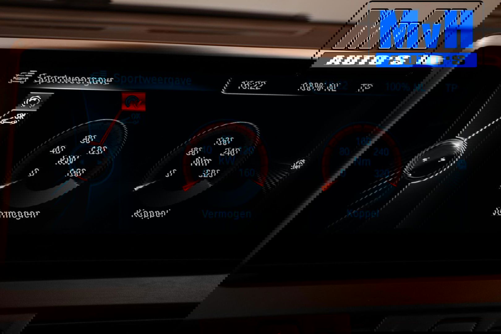 BMW 2 Serie Active Tourer 220i High Executive|LED|TREKH|HUD