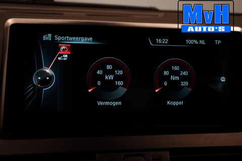 BMW 2 Serie Active Tourer 220i High Executive|LED|TREKH|HUD