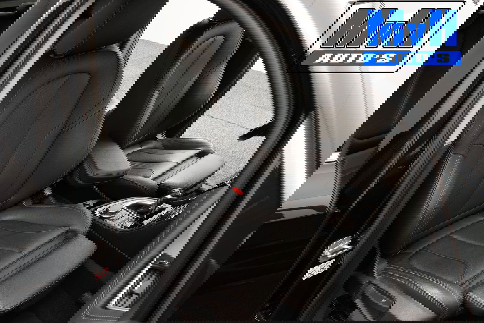 BMW 2 Serie Active Tourer 220i High Executive|LED|TREKH|HUD