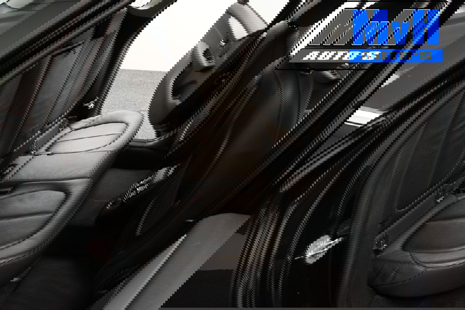 BMW 2 Serie Active Tourer 220i High Executive|LED|TREKH|HUD