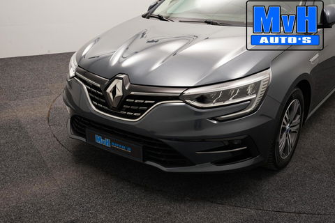 Renault Megane E-Tech Estate 1.6 Plug-In Hybrid 160 Intens