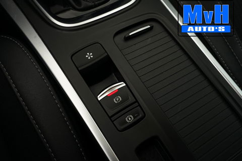 Renault Megane E-Tech Estate 1.6 Plug-In Hybrid 160 Intens