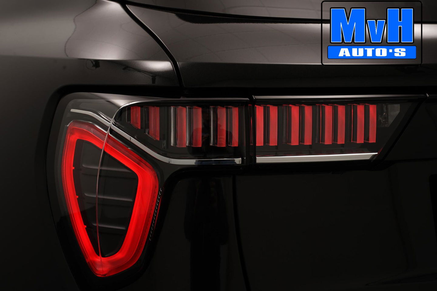 Lynk & Co 01 1.5 Plug-in Hybride|FULL BLACK XL|360°CAM|NAP