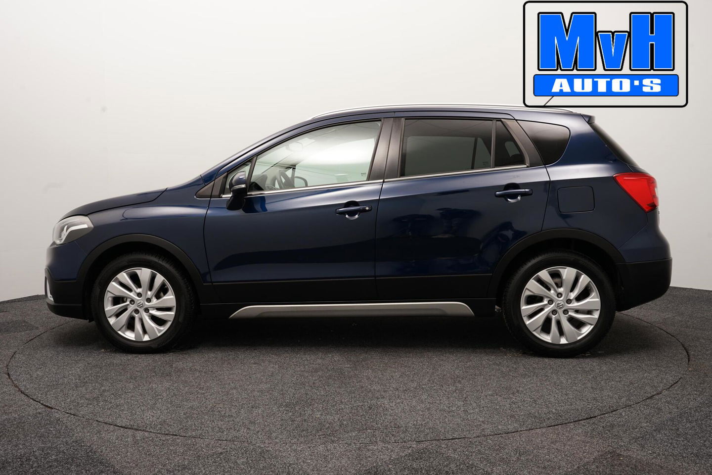 Suzuki S-Cross 1.0 Boosterjet Exclusive|TREKH|LED|CAMERA|NAP