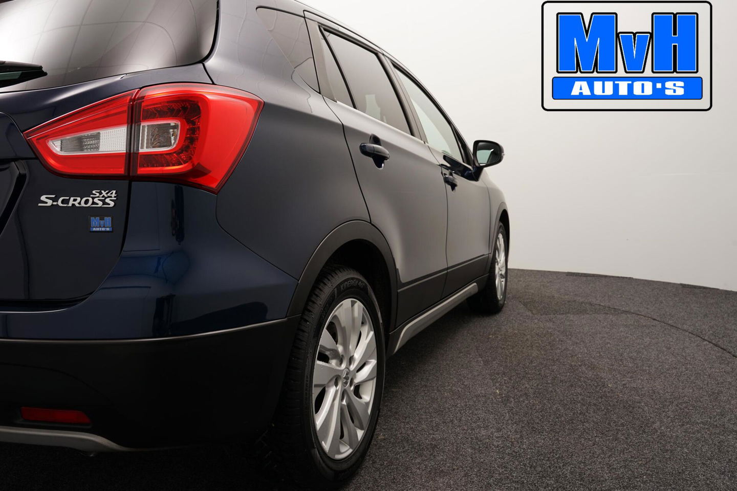 Suzuki S-Cross 1.0 Boosterjet Exclusive|TREKH|LED|CAMERA|NAP