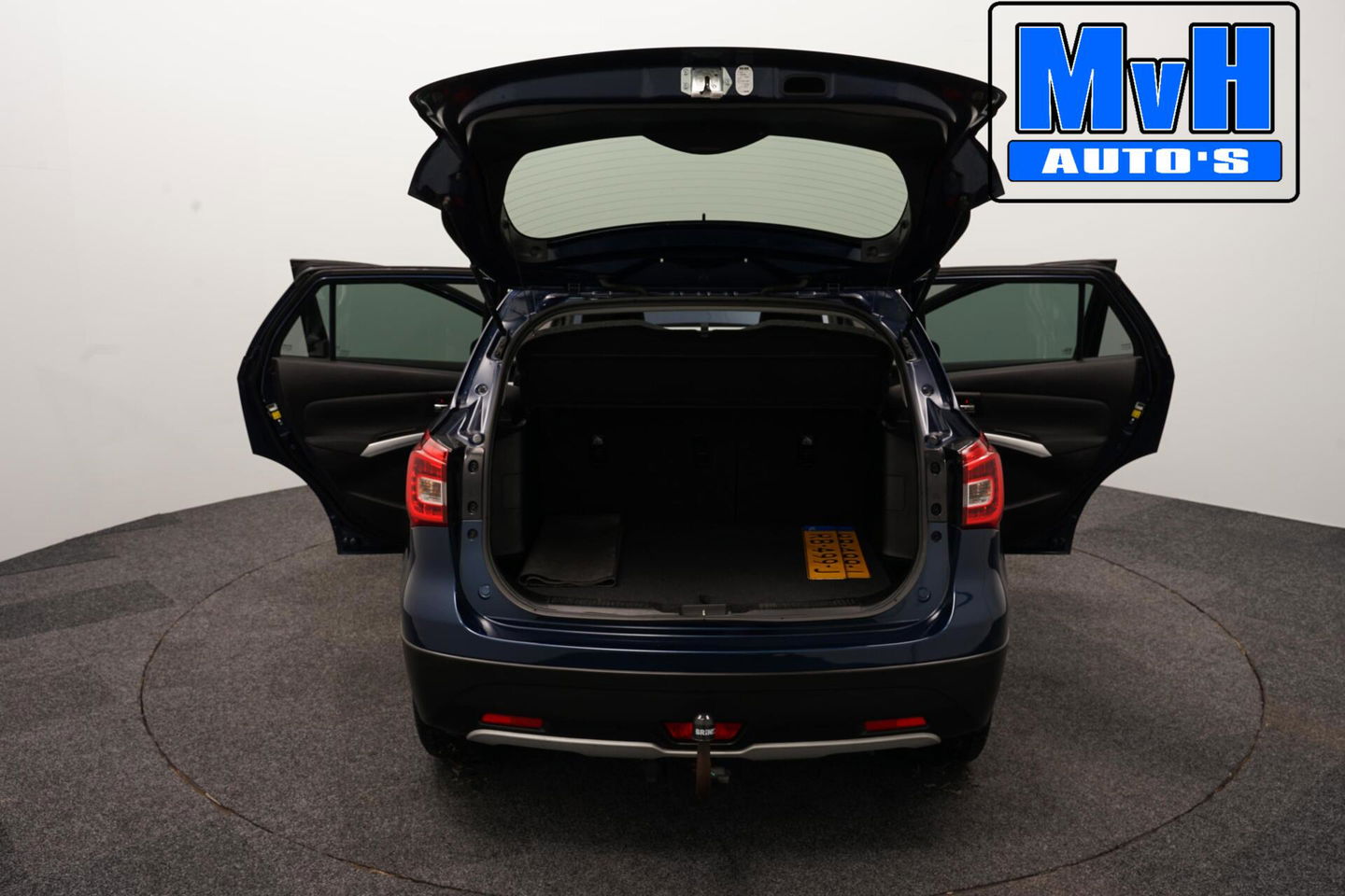 Suzuki S-Cross 1.0 Boosterjet Exclusive|TREKH|LED|CAMERA|NAP