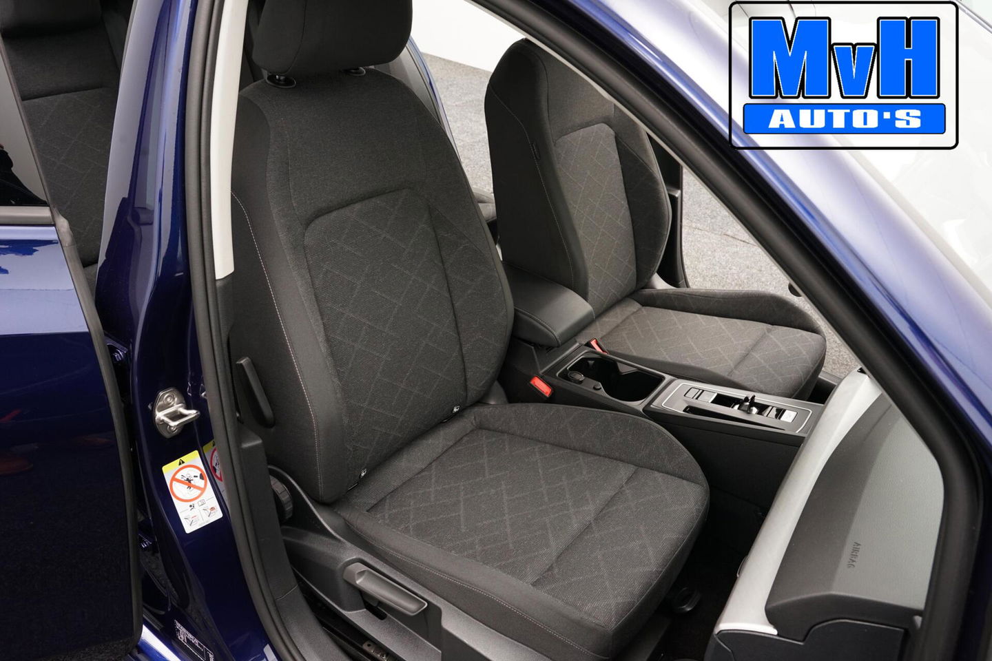 Volkswagen Golf 1.0 eTSI Life|ACC|NAVI|PDC|ORG.NL|LED|VIRTUAL