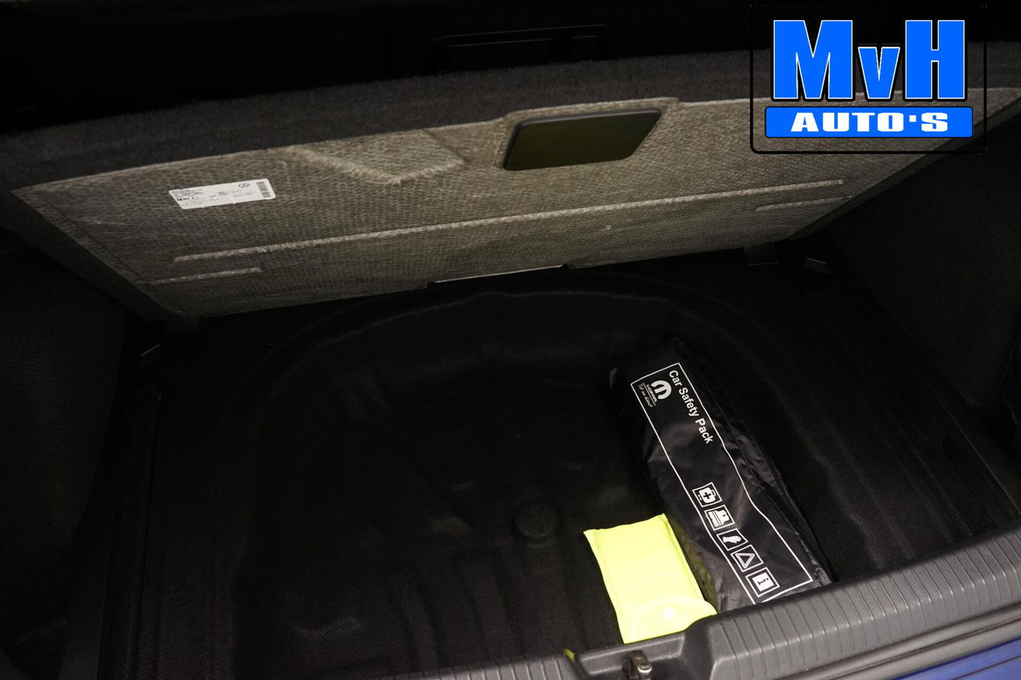 Volkswagen Golf 1.0 eTSI Life|ACC|NAVI|PDC|ORG.NL|LED|VIRTUAL