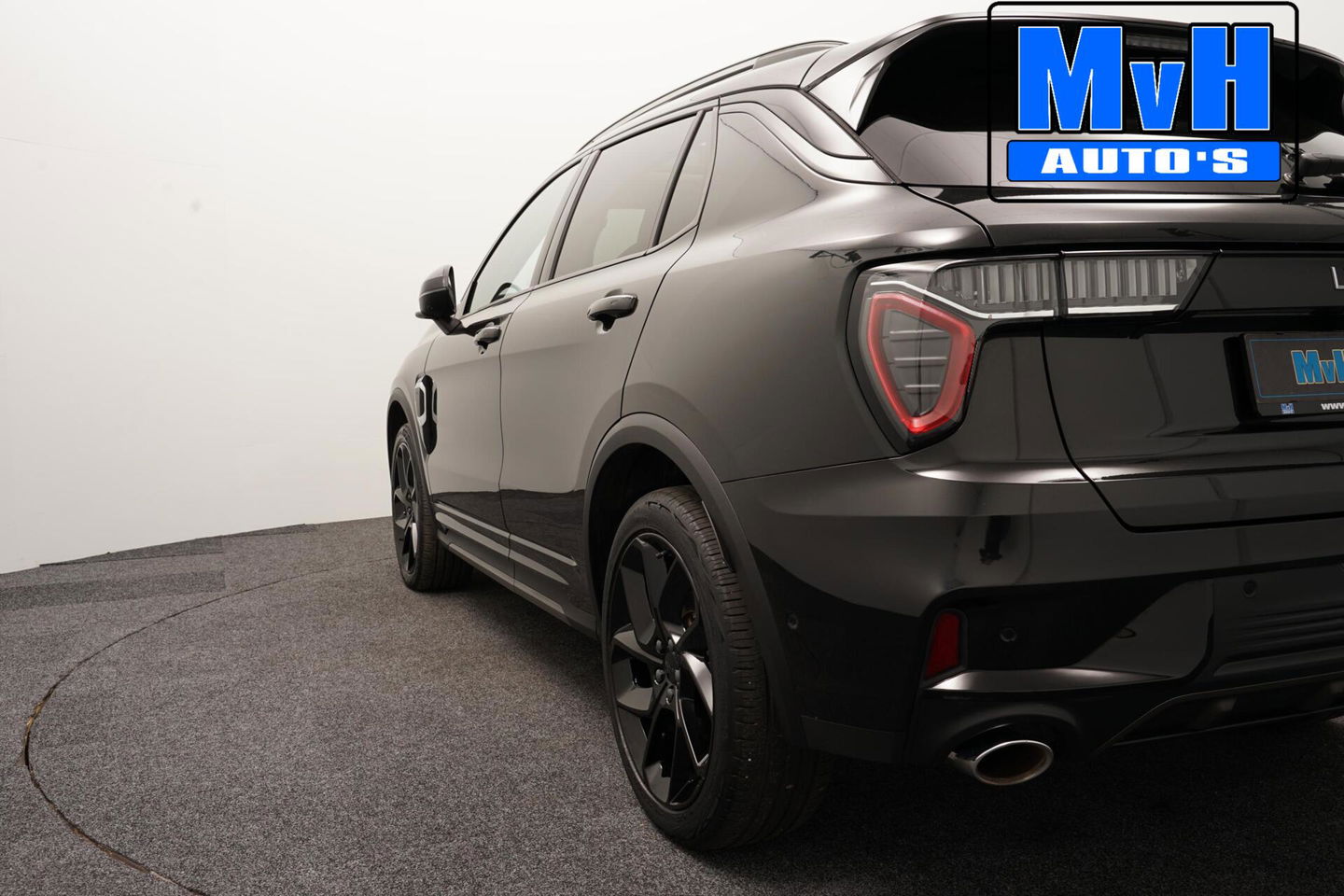 Lynk & Co 01 1.5 Plug-in Hybride|FULL BLACK XL|LEER|NAP|PANO