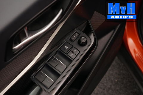 Toyota C-HR 2.0 Hybrid Launch Edition|184PK|LUXE!|TREKH|JBL