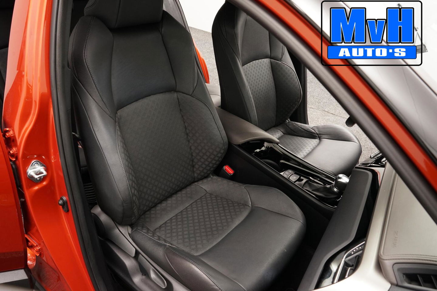 Toyota C-HR 2.0 Hybrid Launch Edition|184PK|LUXE!|TREKH|JBL