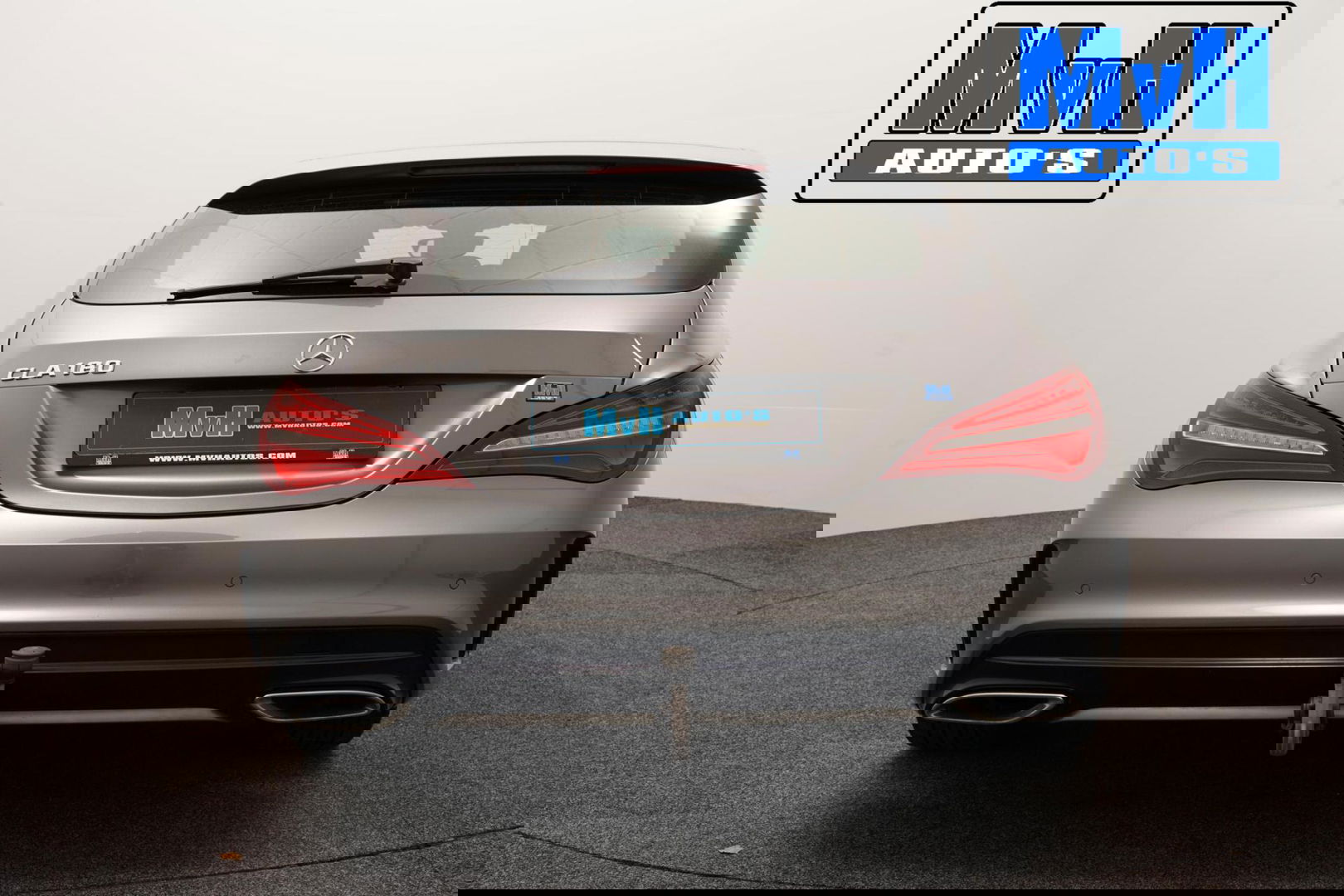 Mercedes-Benz CLA Shooting Brake 180 AMG|TREKH|CARPLAY|LED