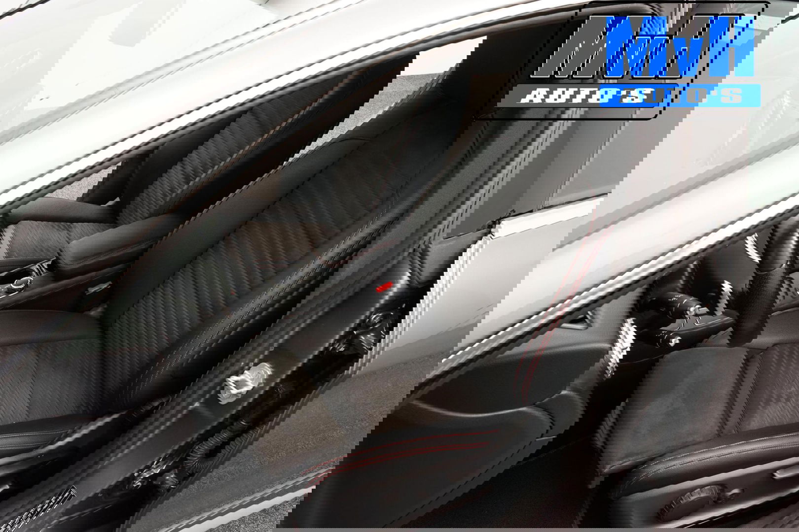 Mercedes-Benz CLA Shooting Brake 180 AMG|TREKH|CARPLAY|LED