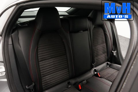 Mercedes-Benz CLA Shooting Brake 180 AMG|TREKH|CARPLAY|LED