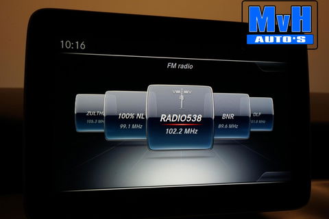 Mercedes-Benz CLA Shooting Brake 180 AMG|TREKH|CARPLAY|LED