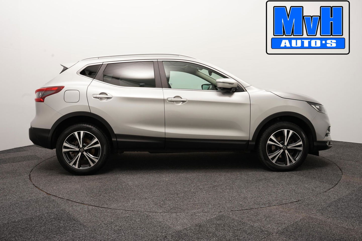 Nissan QASHQAI 1.3 DIG-T Business Edition|PANO|TREKH|CAMERA