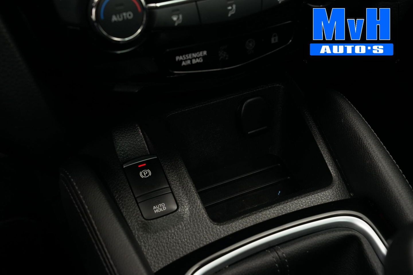 Nissan QASHQAI 1.3 DIG-T Business Edition|PANO|TREKH|CAMERA