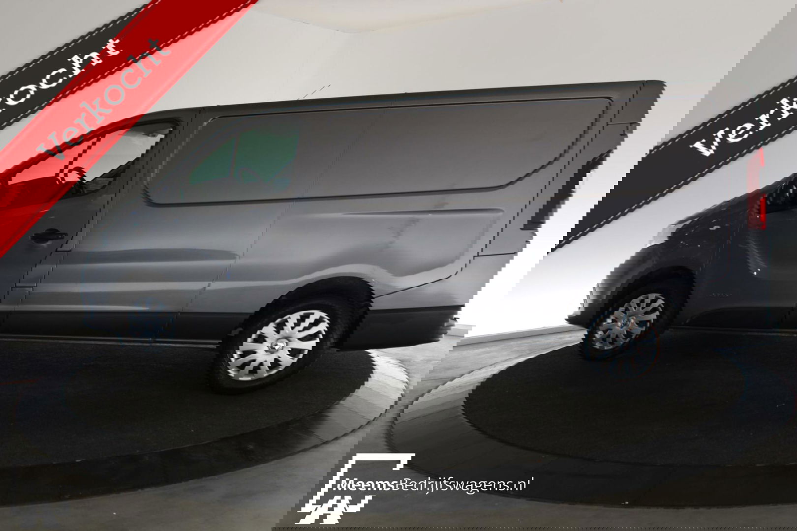 Renault Trafic L2H1 - AIRCO CRUISE CARPLAY PARKEERSENS 3pers