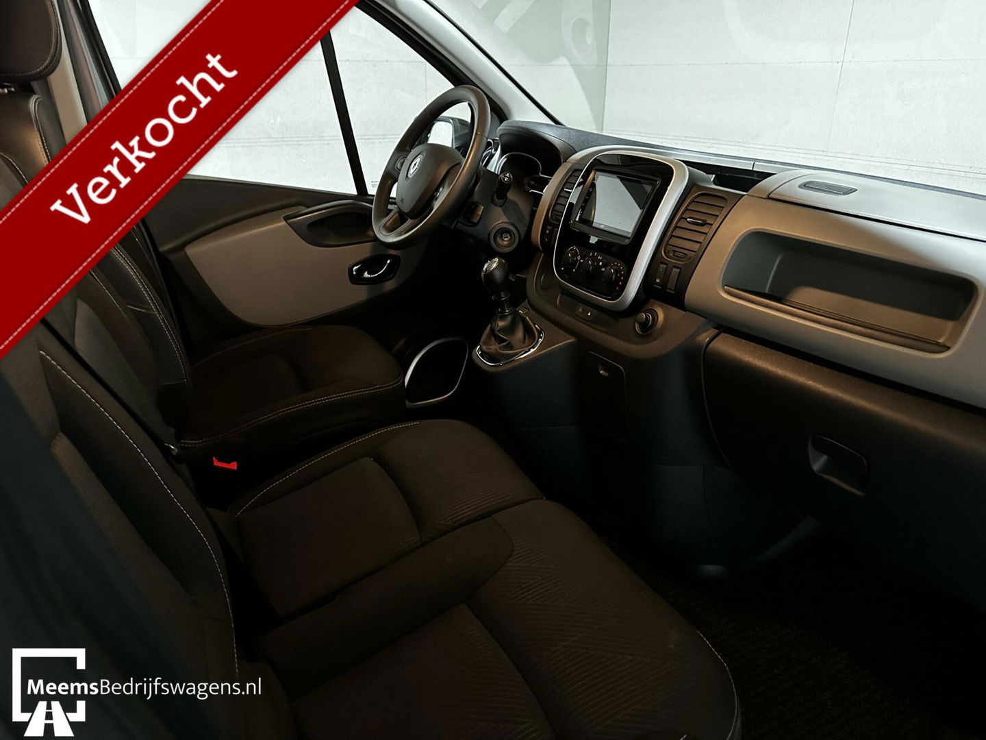 Renault Trafic L2H1 - AIRCO CRUISE CARPLAY PARKEERSENS 3pers