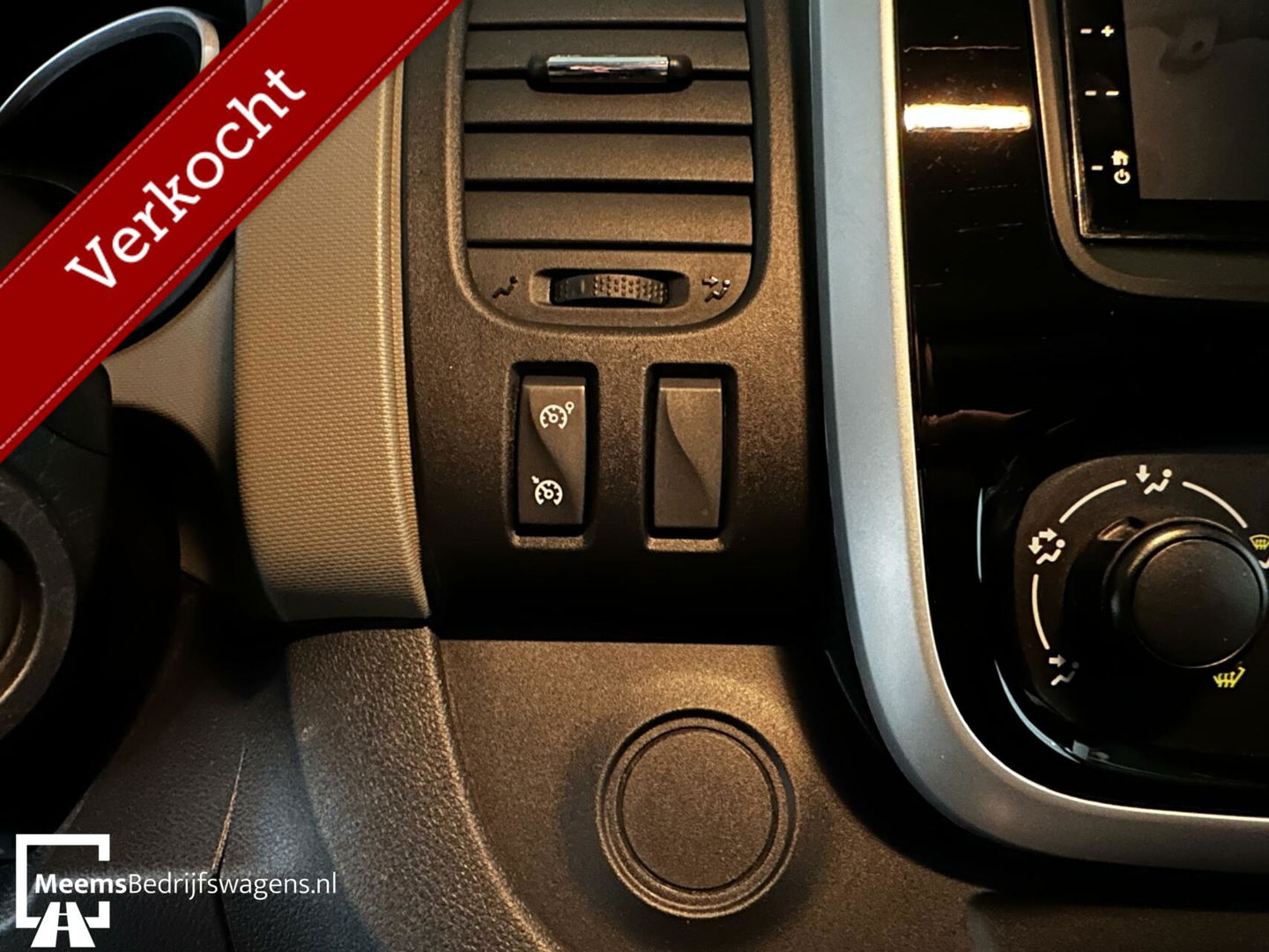 Renault Trafic L2H1 - AIRCO CRUISE CARPLAY PARKEERSENS 3pers