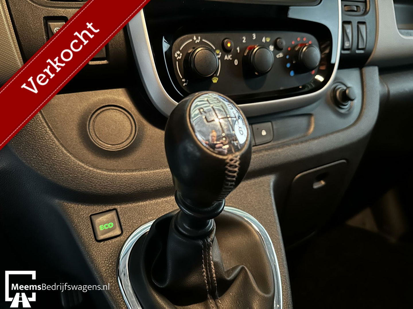 Renault Trafic L2H1 - AIRCO CRUISE CARPLAY PARKEERSENS 3pers