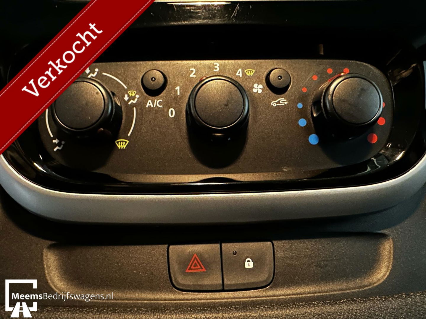 Renault Trafic L2H1 - AIRCO CRUISE CARPLAY PARKEERSENS 3pers