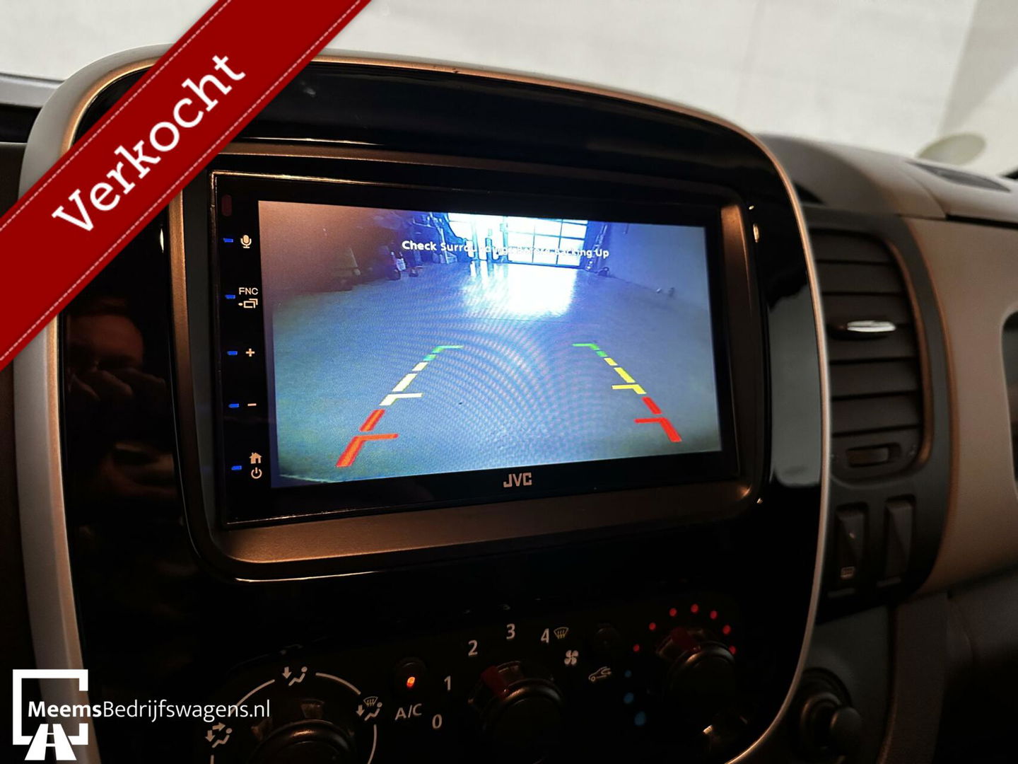 Renault Trafic L2H1 - AIRCO CRUISE CARPLAY PARKEERSENS 3pers