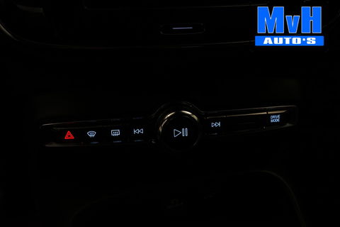 Volvo XC40 1.5 T5 Recharge Inscription Expression|TREKH|LED