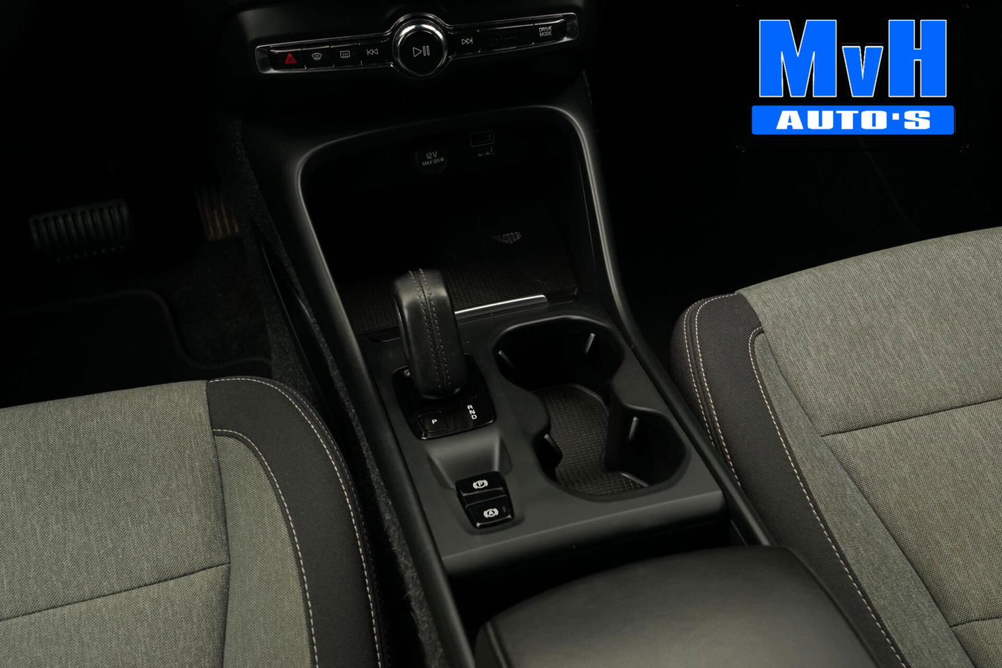 Volvo XC40 1.5 T5 Recharge Inscription Expression|TREKH|LED