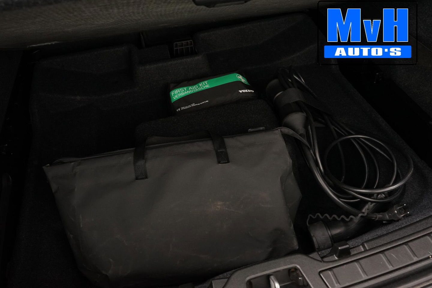 Volvo XC40 1.5 T5 Recharge Inscription Expression|TREKH|LED