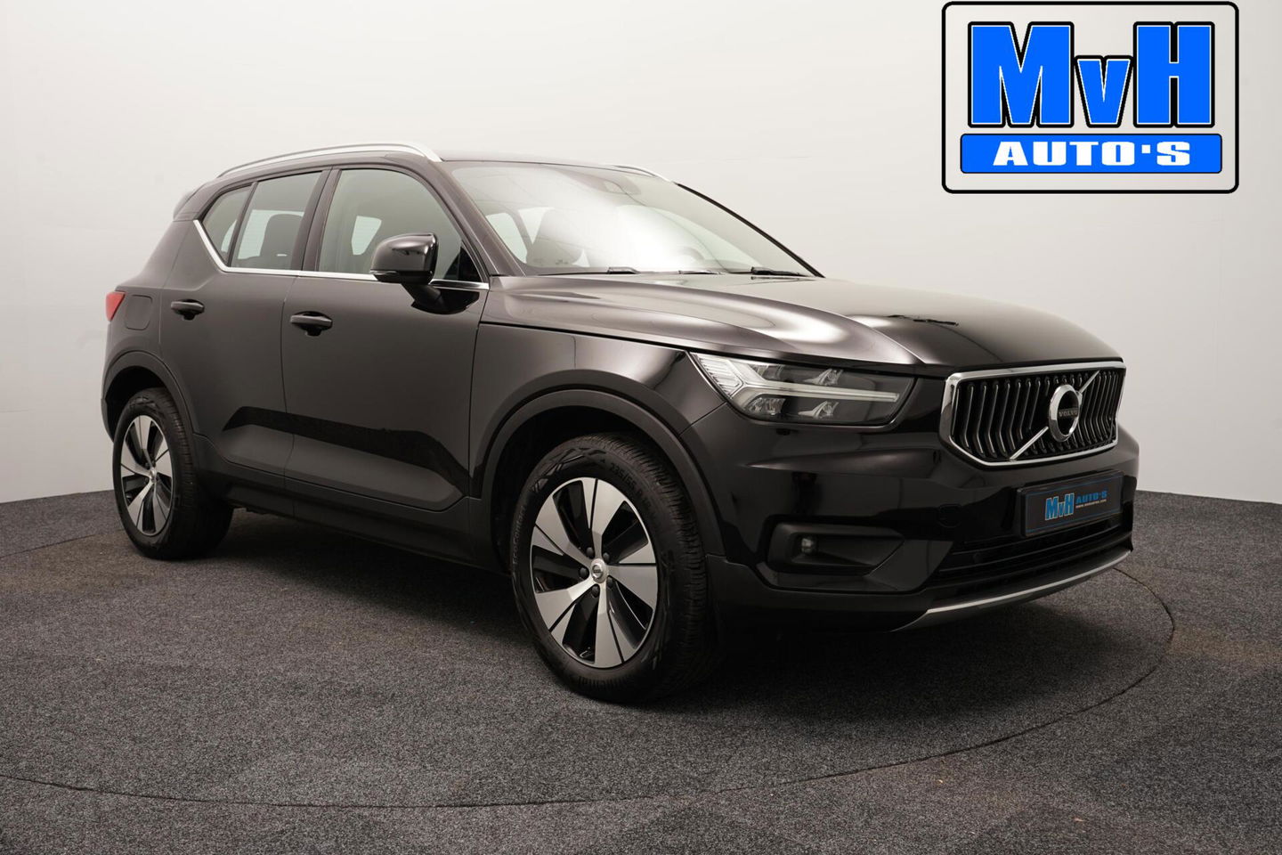 Volvo XC40 1.5 T5 Recharge Inscription Expression|TREKH|LED